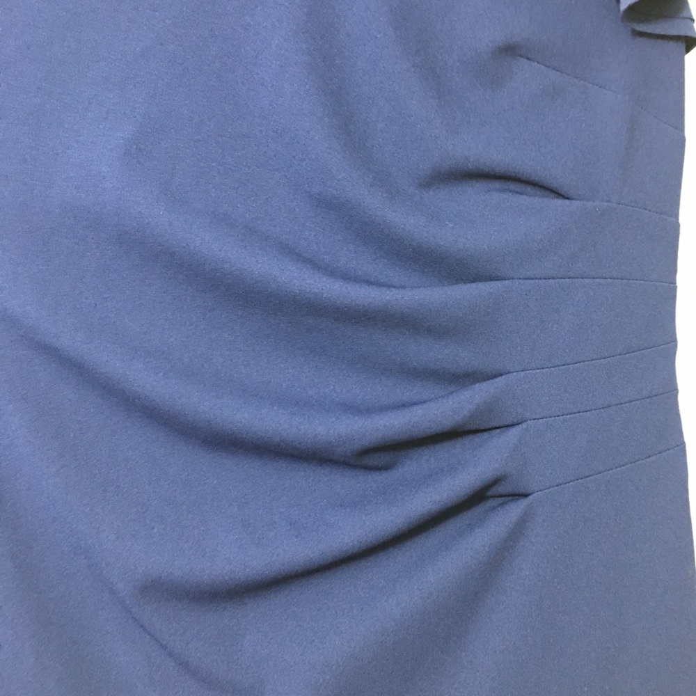Betsy & Adam Flutter-Sleeve Scuba Crepe Gown - Picture 7 of 14